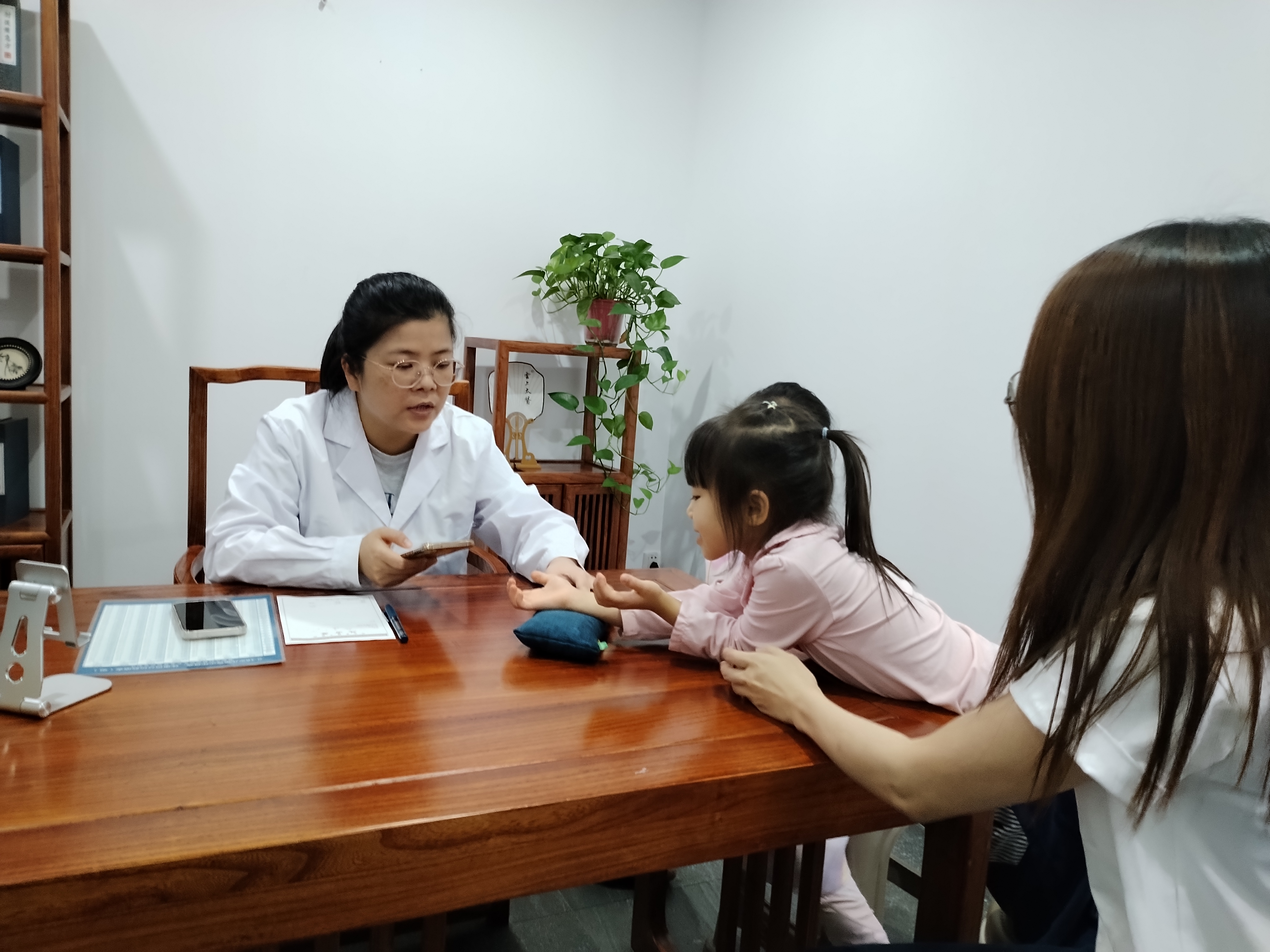 承德市中医院（承德医学院附属中医院）代挂陪诊就医的简单介绍