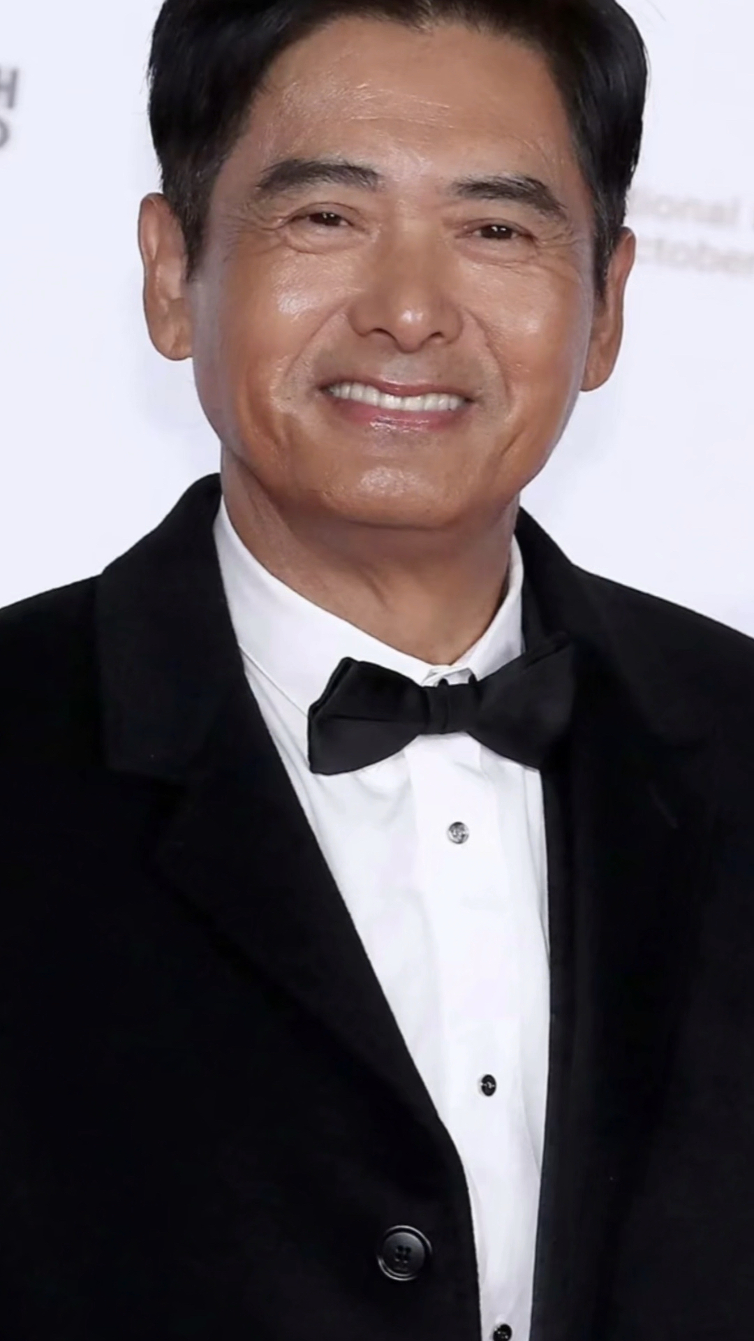 周润发帅气又和蔼可亲