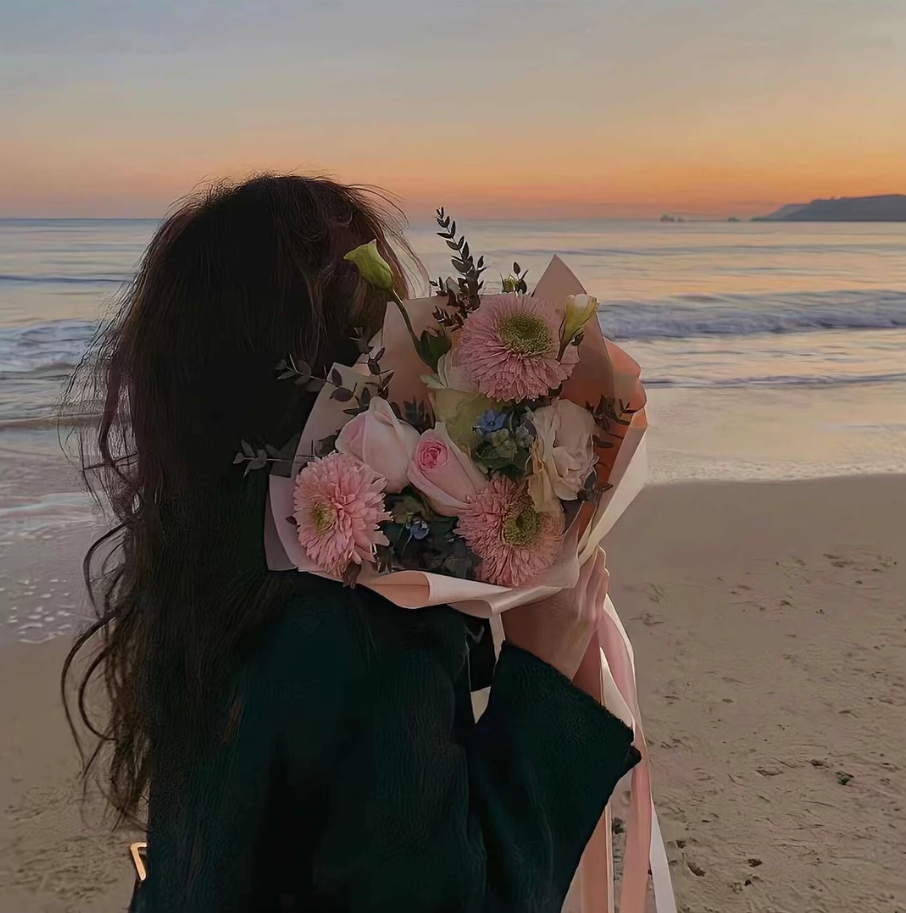 背影女生头像精选绝美女生头像