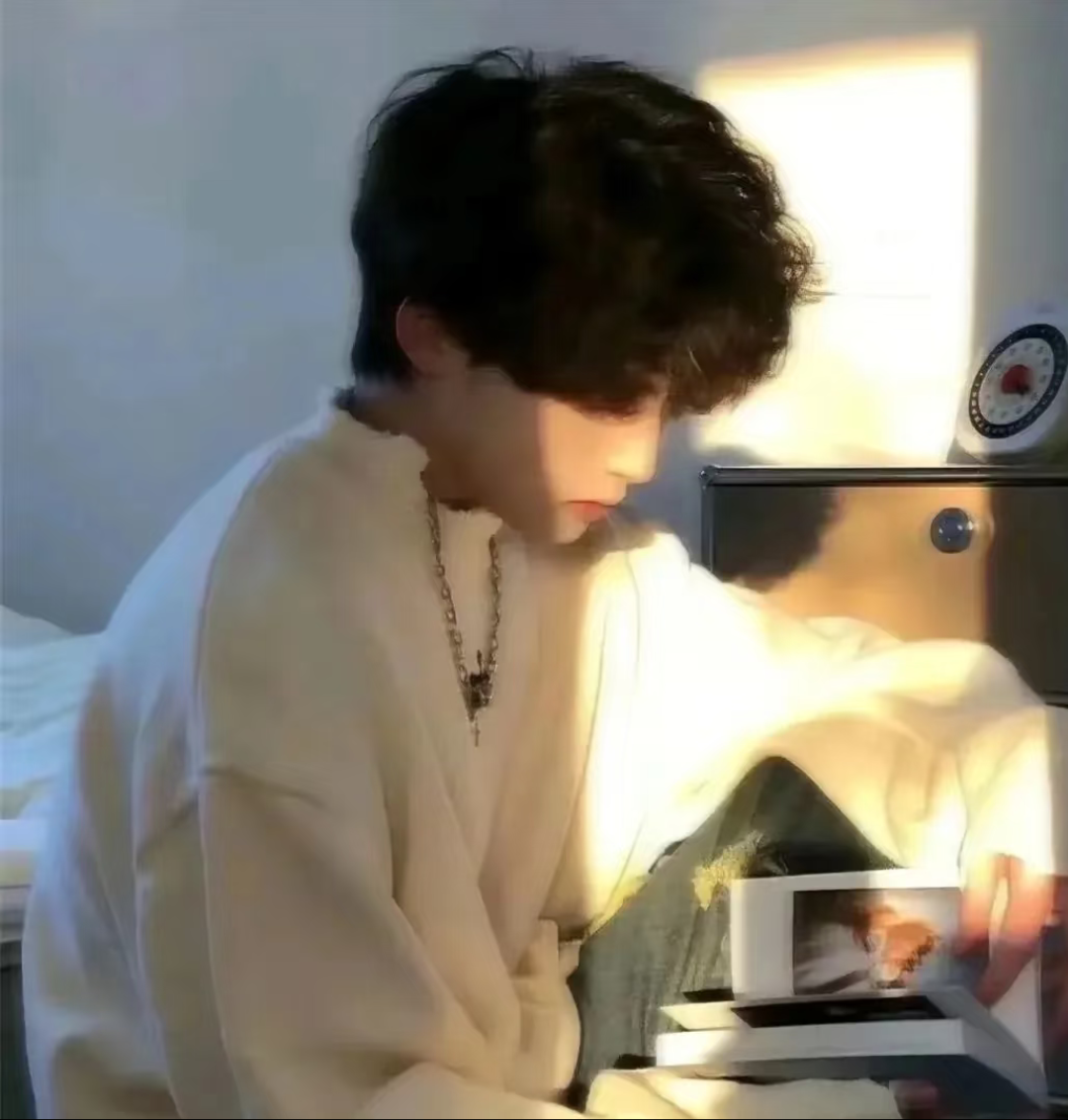 38张高质量帅气高冷温柔阳光治愈系男生头像推荐