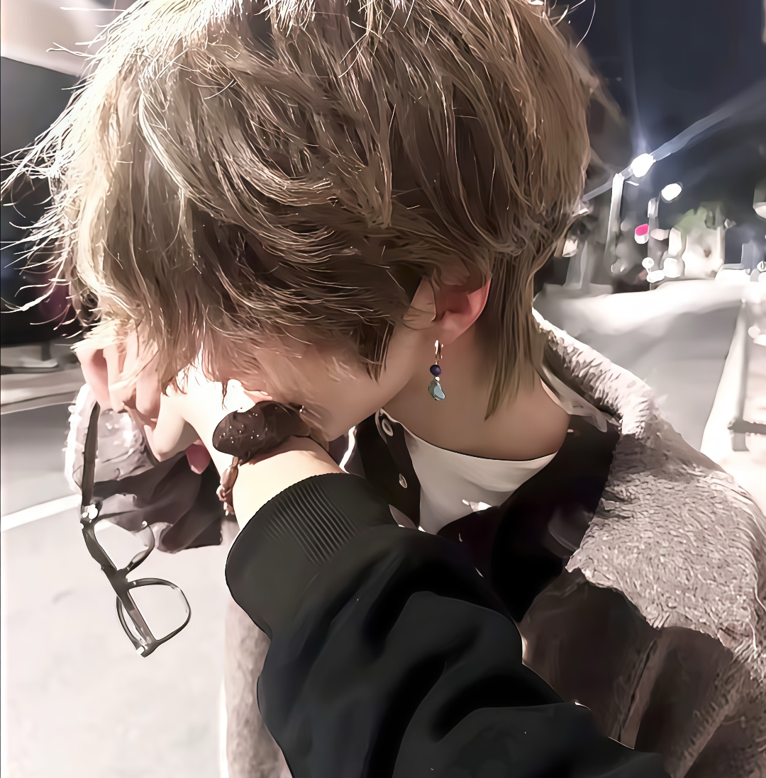 38张高质量帅气高冷温柔阳光治愈系男生头像推荐