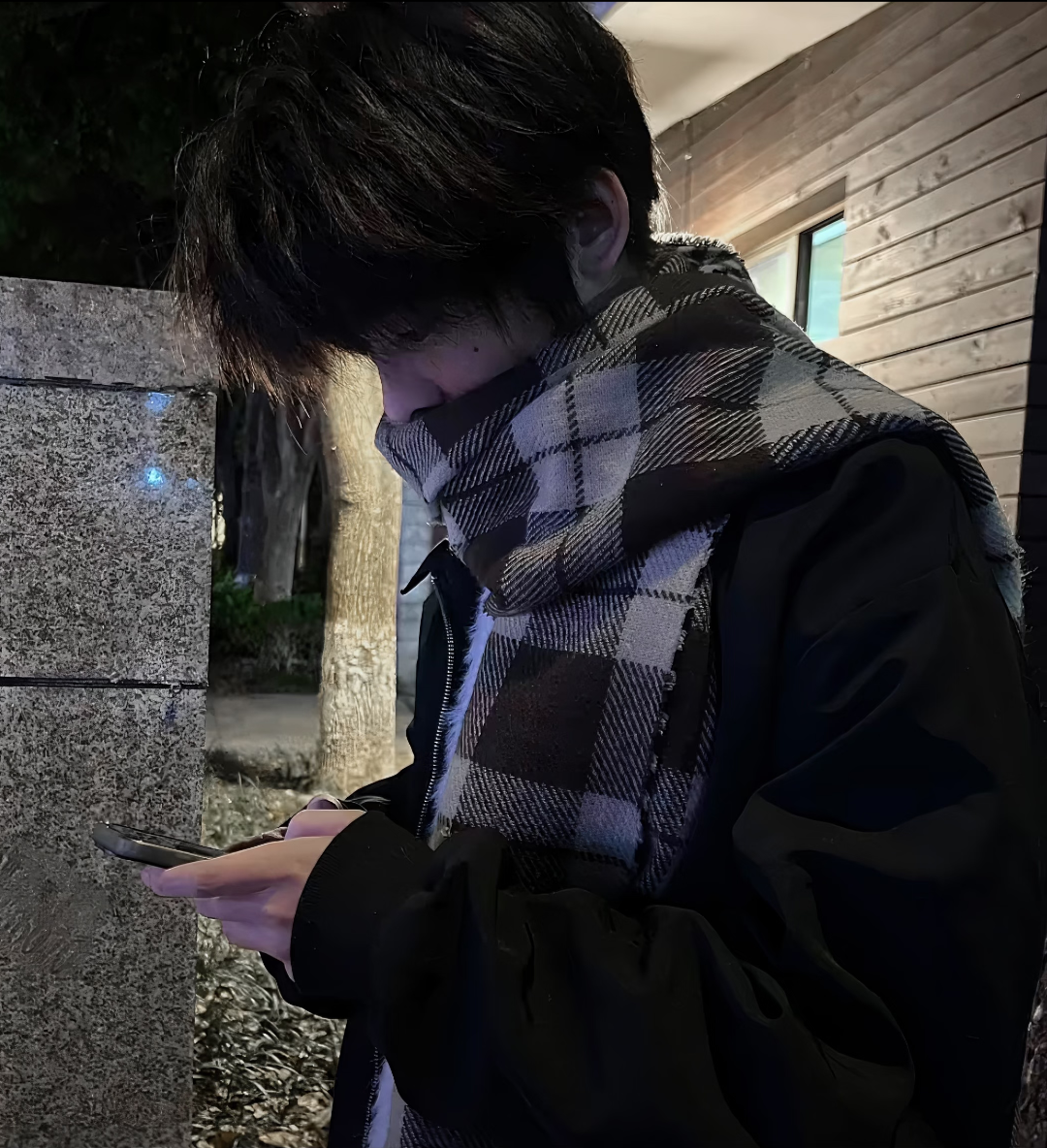 38张高质量帅气高冷温柔阳光治愈系男生头像推荐