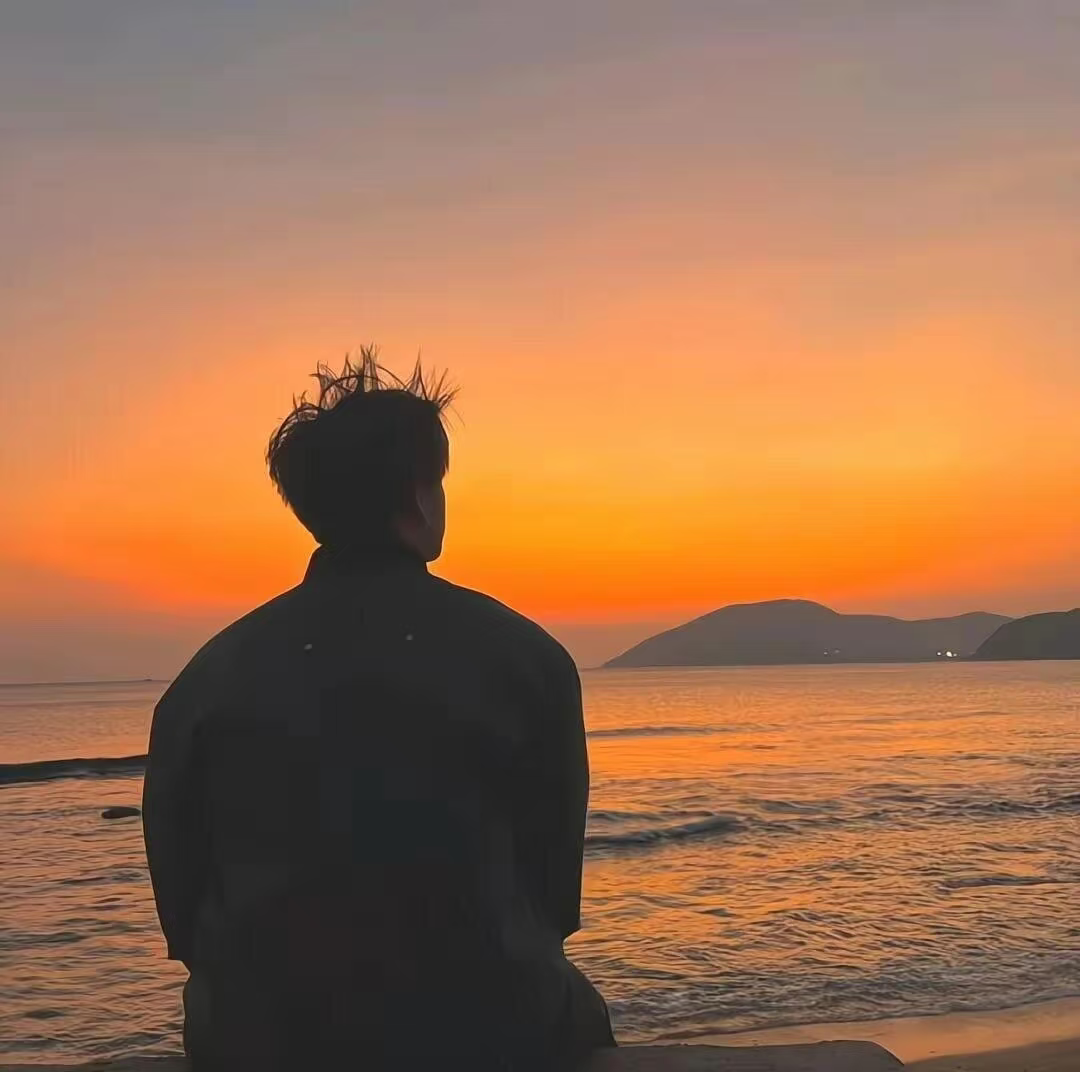 氛围感男头像精选男头帅气背影男头男生头像