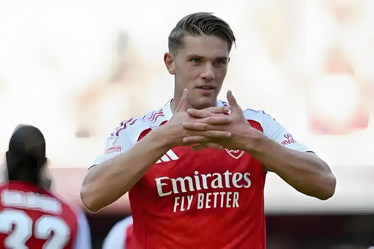 哲凯赖什进入阿森纳对阵热刺名单球员很快上演首秀的简单介绍