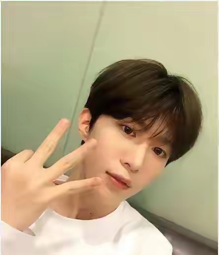 24岁的范丞丞,冲上热搜,让人意外的是,这一次,不是因为演技被批