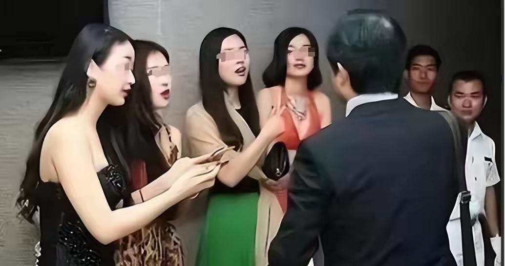 倪福林是湖南益阳人,曾是深圳福中福房地产开发公司负责人