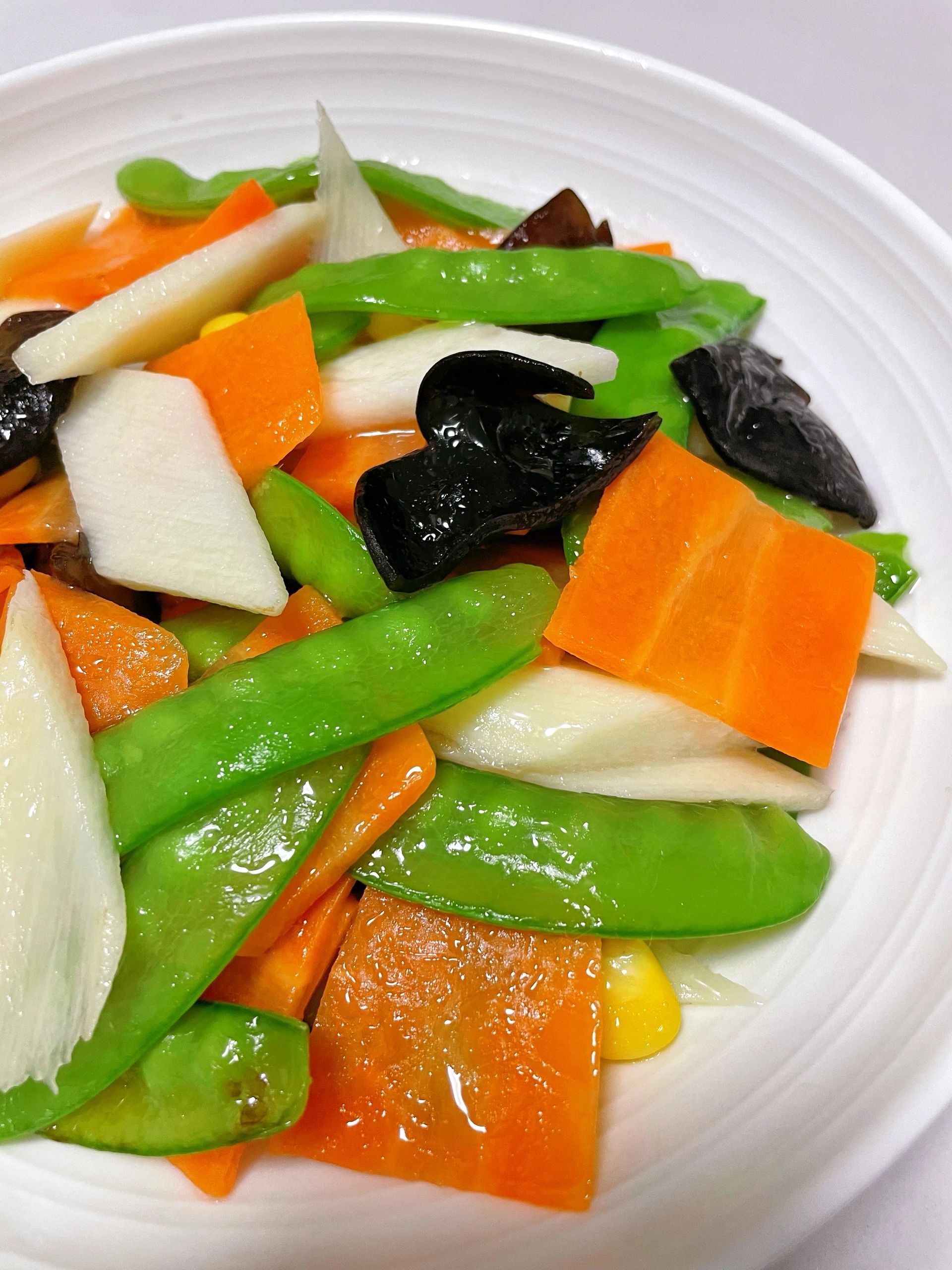 年夜饭上必不可少的素菜,荷塘小炒!