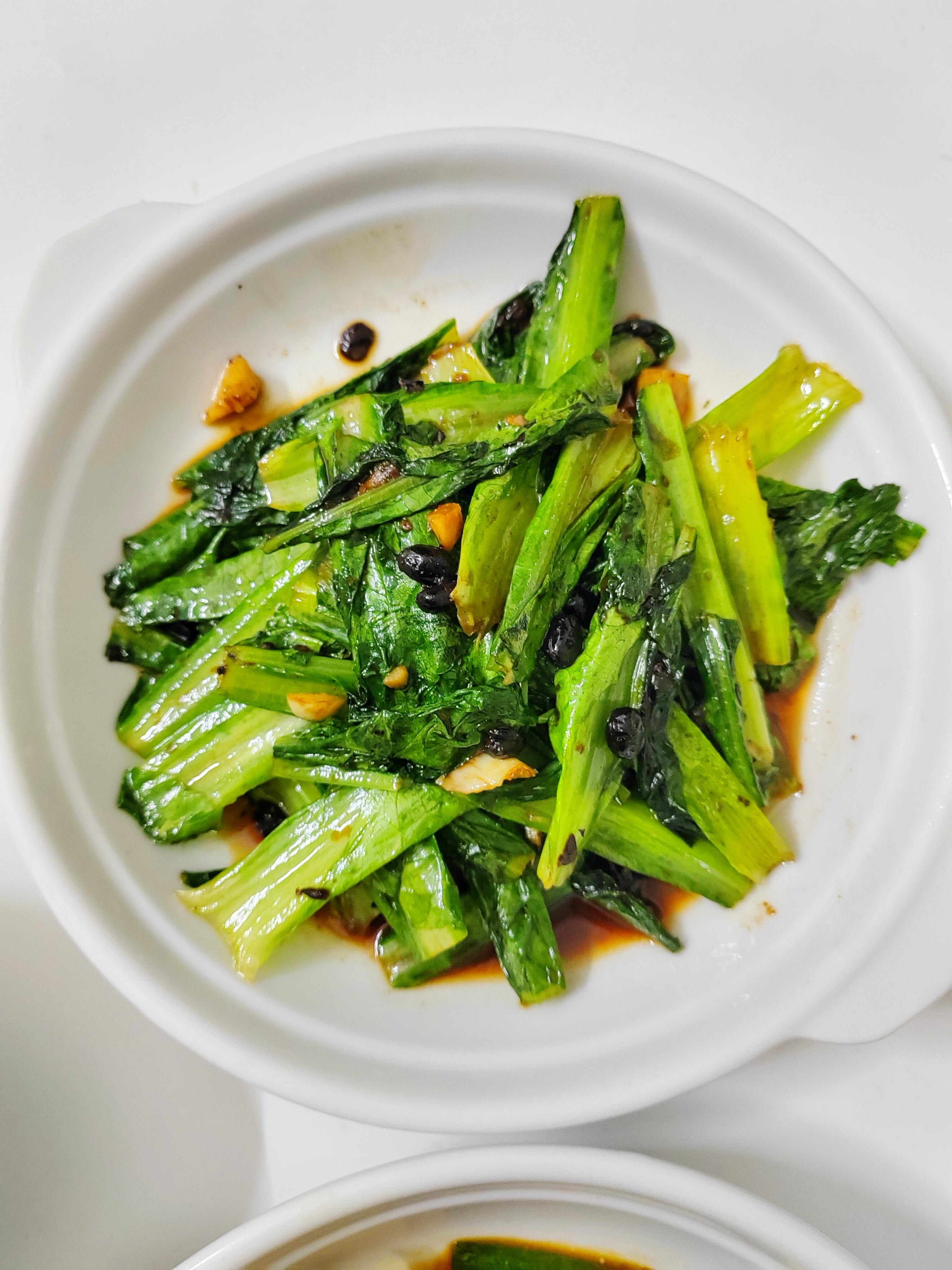 今天就煎带鱼还炒了麦菜觉得豆豉炒麦菜还是挺对味的
