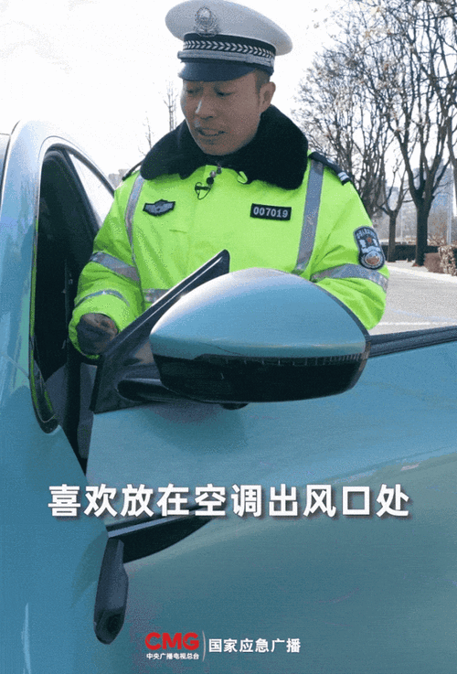 矿泉水卡住刹车这事儿，说穿了就是把大家平时的侥幸心理给扯开了-有驾