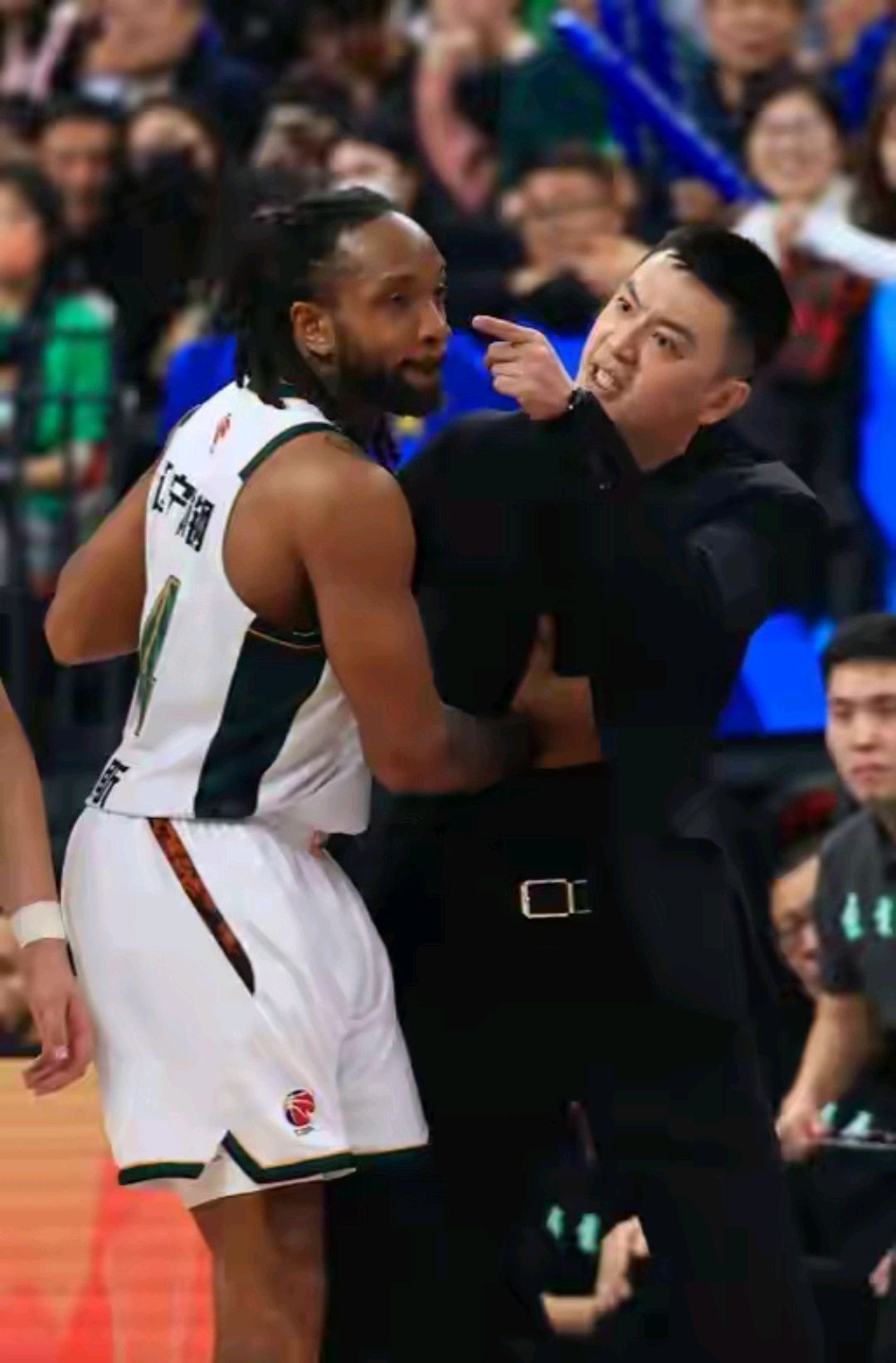 宁5357北控付豪一人撑全队杨鸣被指责太保守