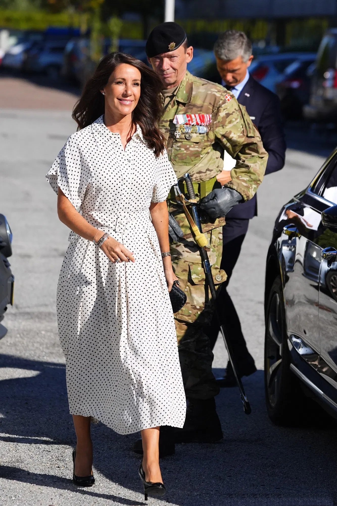 哥哥当上国王后把弟弟一家找回来弟媳玛丽也频频为王室出公务