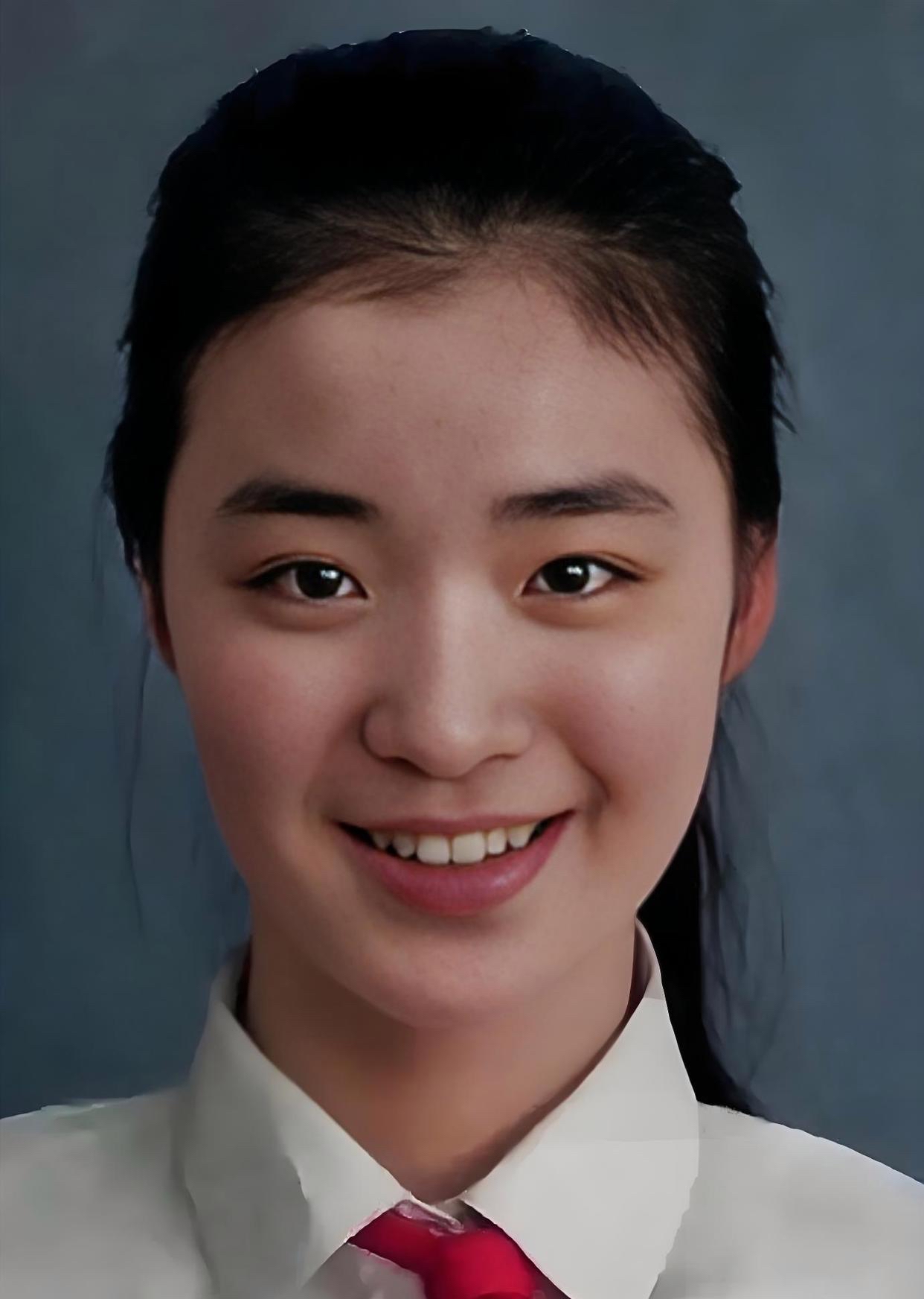 王楚然的美貌原来是这样进阶的?眼睛和鼻子变化好大啊果然女大十八变