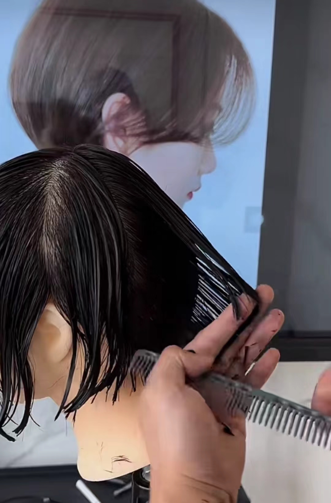 海南海口学美发去哪里最有趣海口小乐美发学校