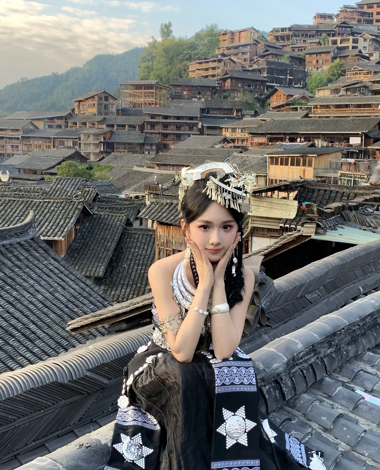 千户苗寨的早晨是清新的,空气中弥漫着泥土的清香和花草的芬芳