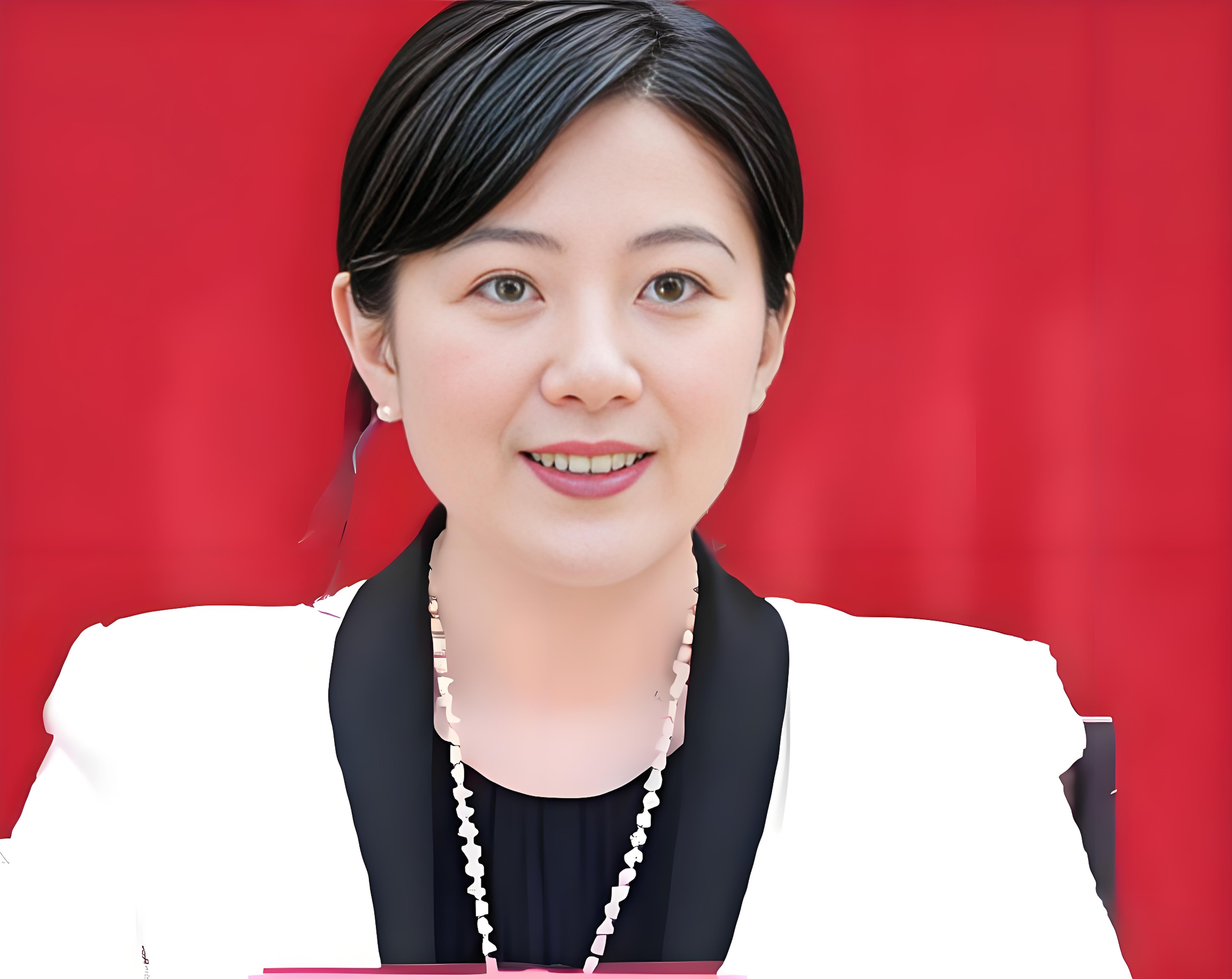 宁都22岁的女子肖靖,在红娘牵线搭桥之下,与吉安23岁的男子李春林成功