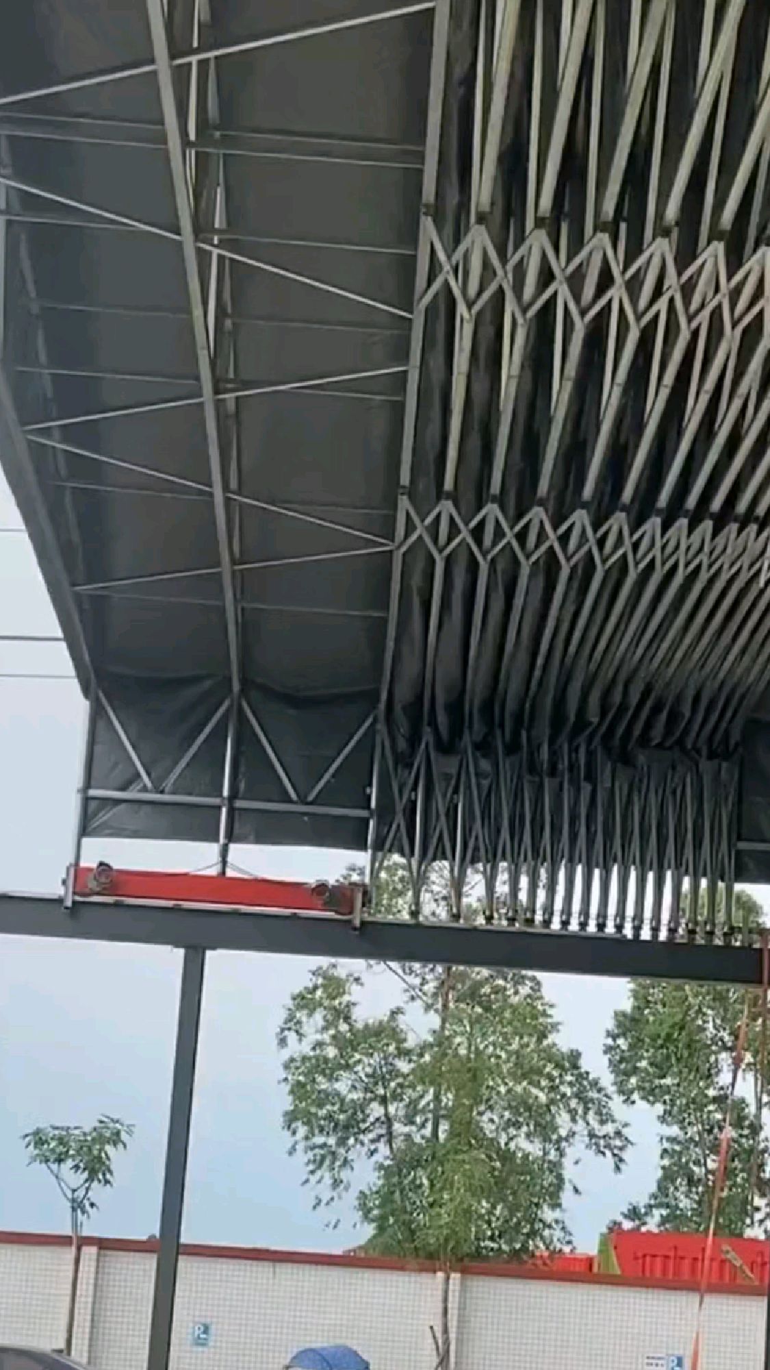 电动伸缩雨棚厂家排名推荐电动推拉棚厂家直供