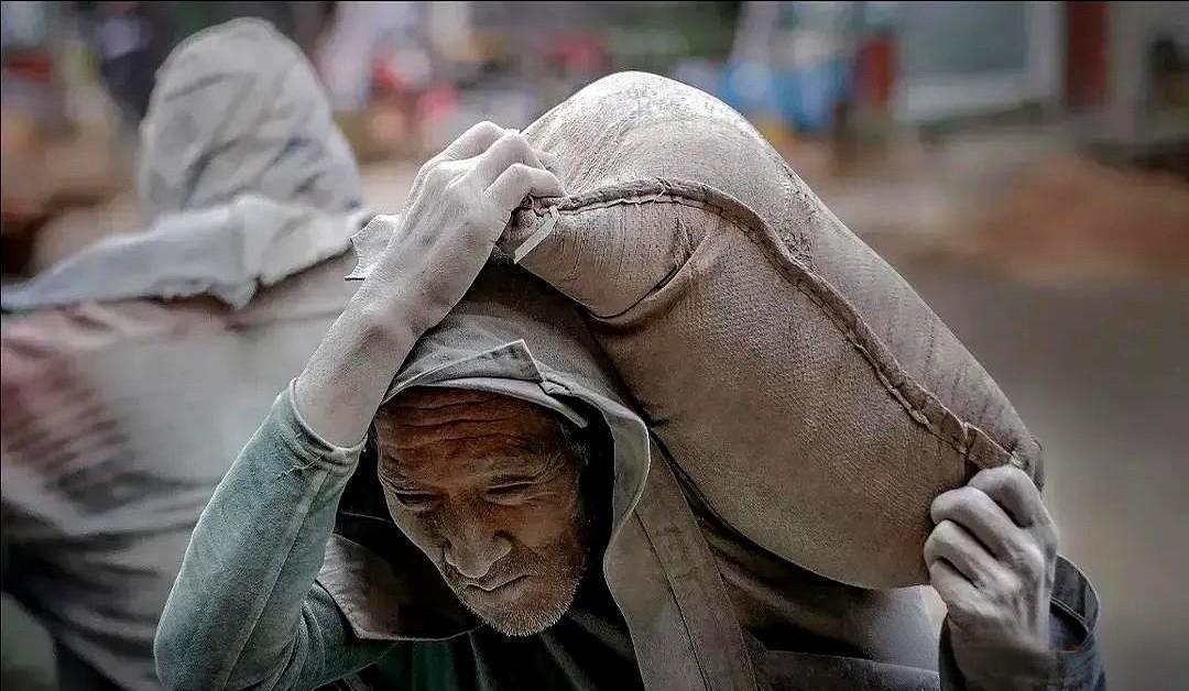 赣南大地 的温饱之 民生困境相关图片3