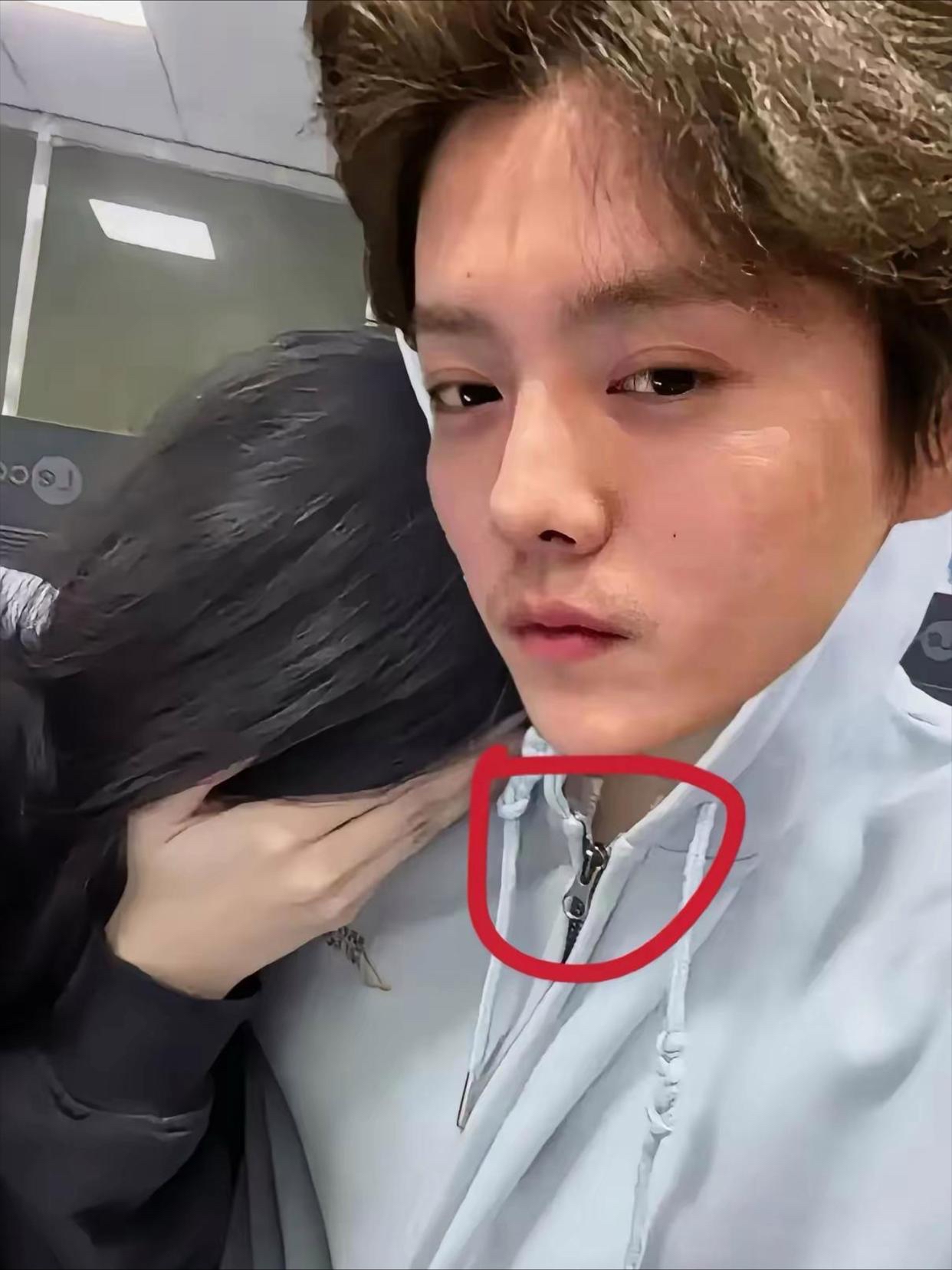 想当年鹿晗大胆公开恋情微博服务器都被挤瘫 可如今女强