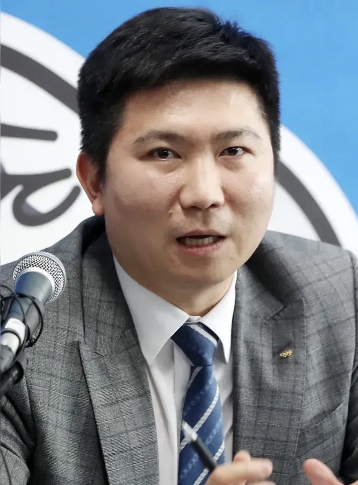 柳承敏当选韩国体育部长,奥运金牌助力辉煌人生