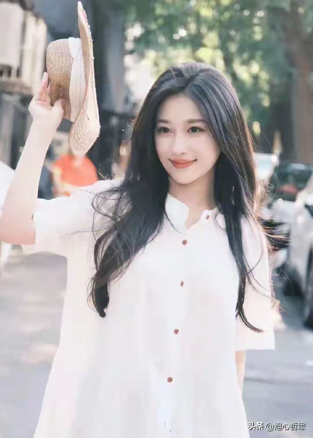 2025-8-19 1207 河南 传媒大学最美校花 佟羲侨身高172长相清秀