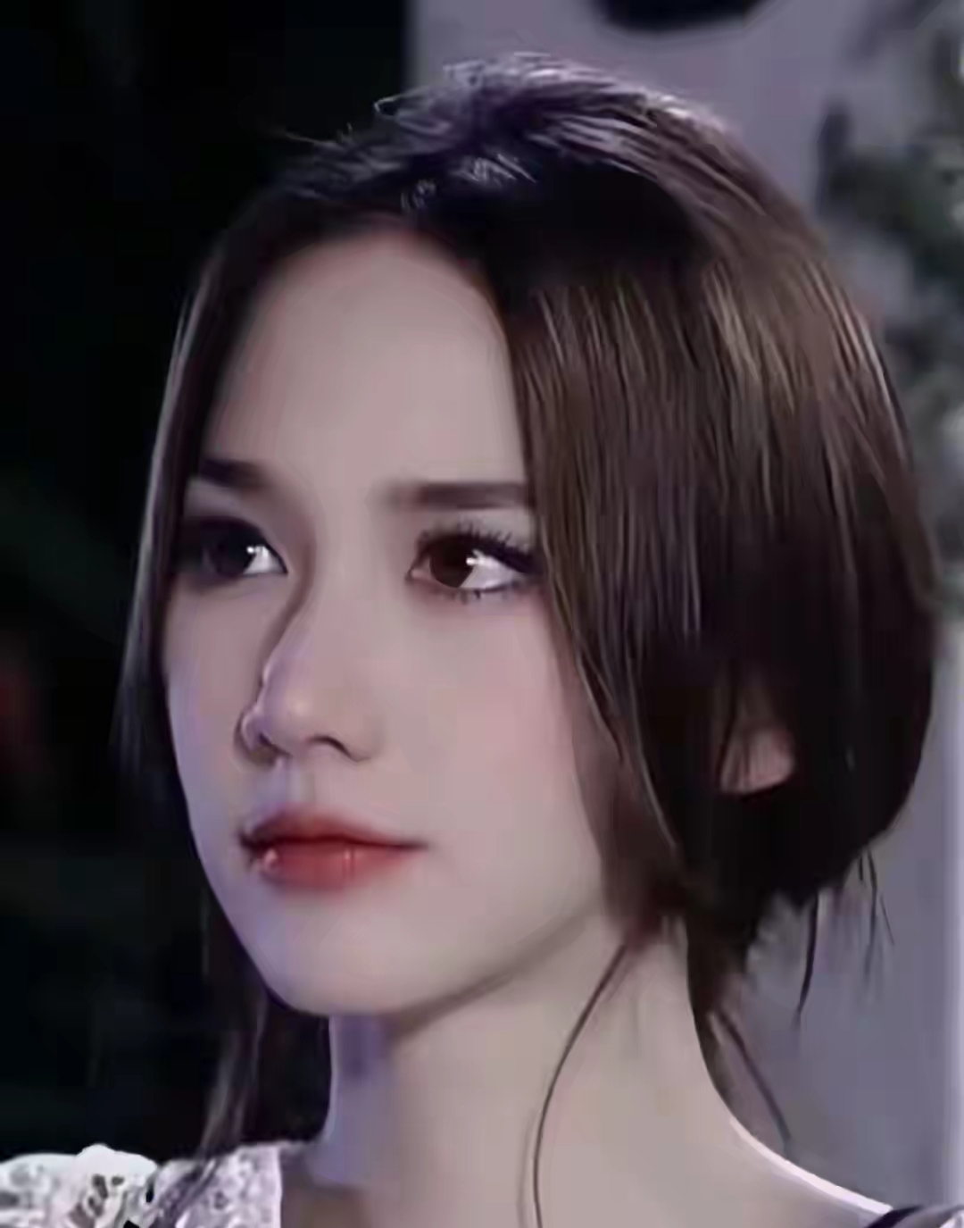 aump也就是帕德容琶·砂楚,她是泰国的女演员,模特兼主持人