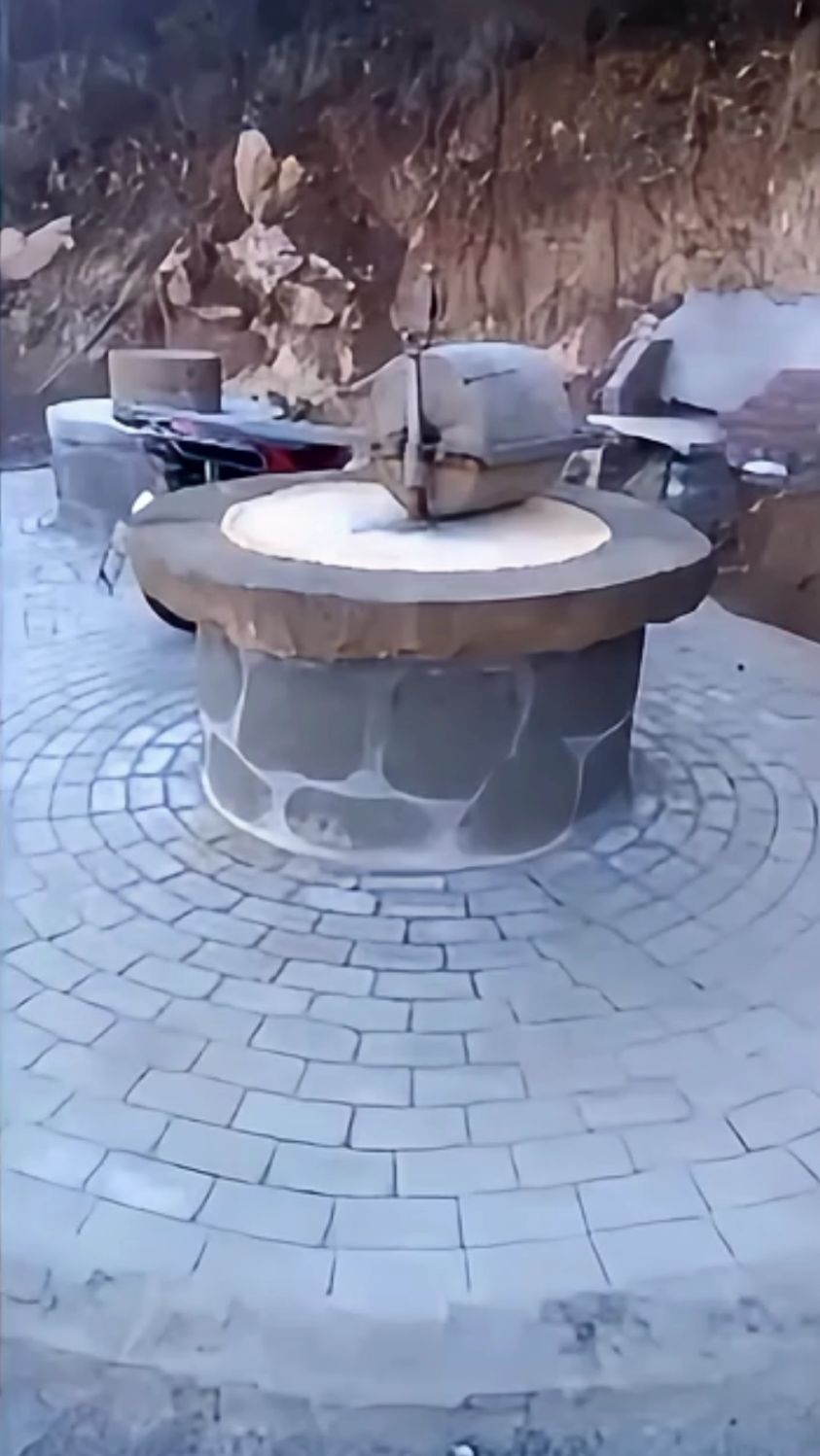 拉磨都不用毛驴了?