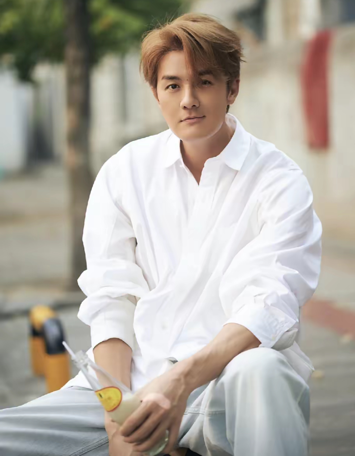 谁能想到,当年主动推开"豪门之门",直言"不婚"的吴克群,会在多年后因