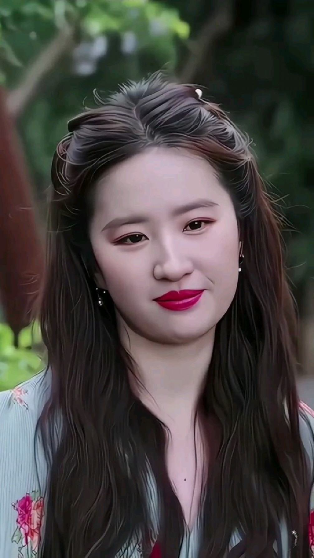 刘亦菲,1987年8月25日,出生于湖北省武汉市,毕业于北京电影学院