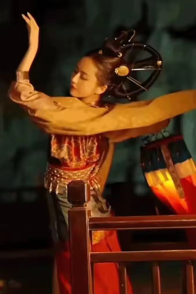 佟丽娅在洛阳的那支舞,真的看哭了无数人!