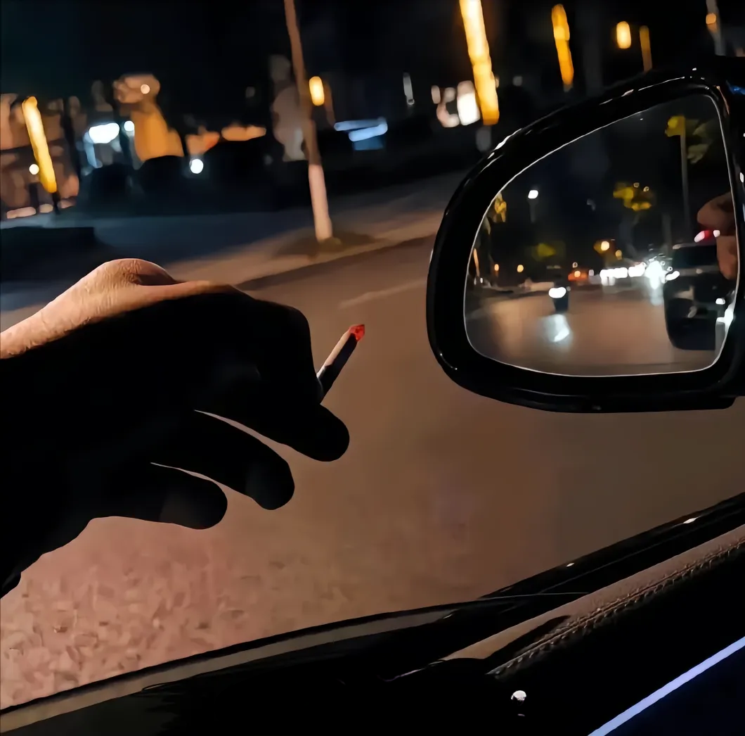 在他能力范围之内,他都不舍得男人开车抽烟图片男人开车背影侧面照片