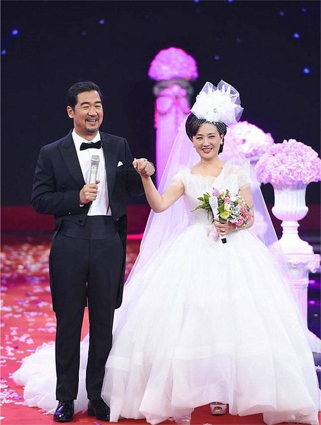 从决绝丁克到宠娃狂魔!张国立邓婕的逆袭,给娱乐圈上了怎样一课