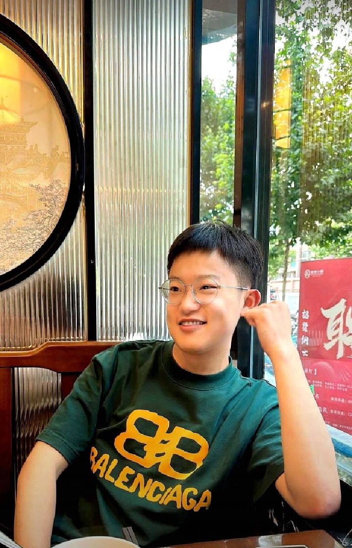 妈妈痛失24岁儿子9天后,因窗台喂麻雀的习惯泪崩 5月6日儿子离世,这9