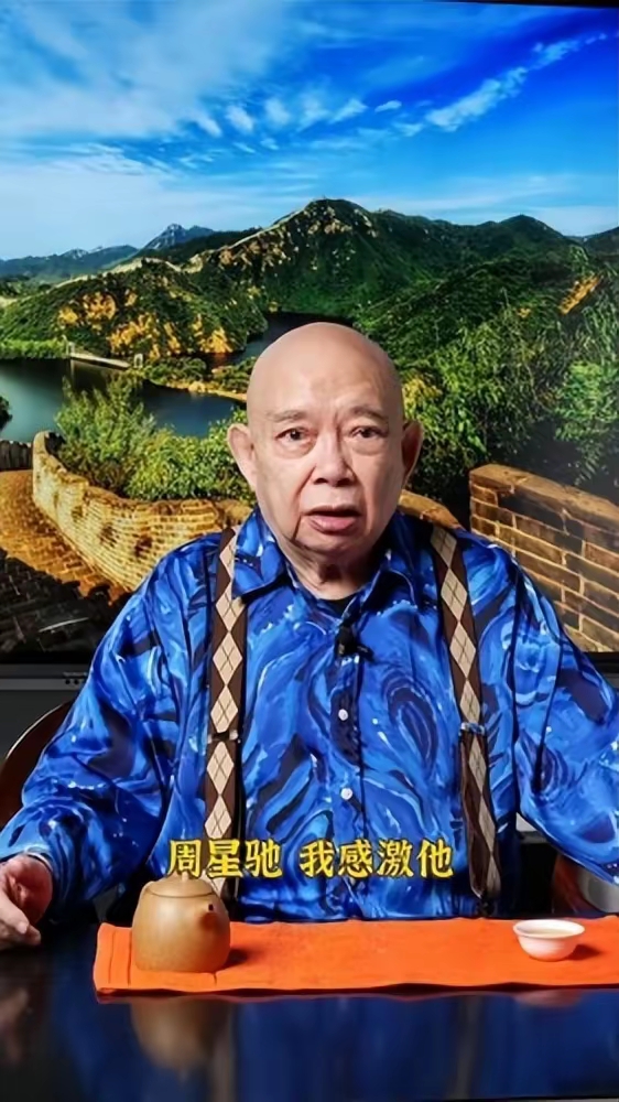 就像在《少林足球》中饰演"大师兄"铁头功的黄一飞,凭借这个角色,他曾