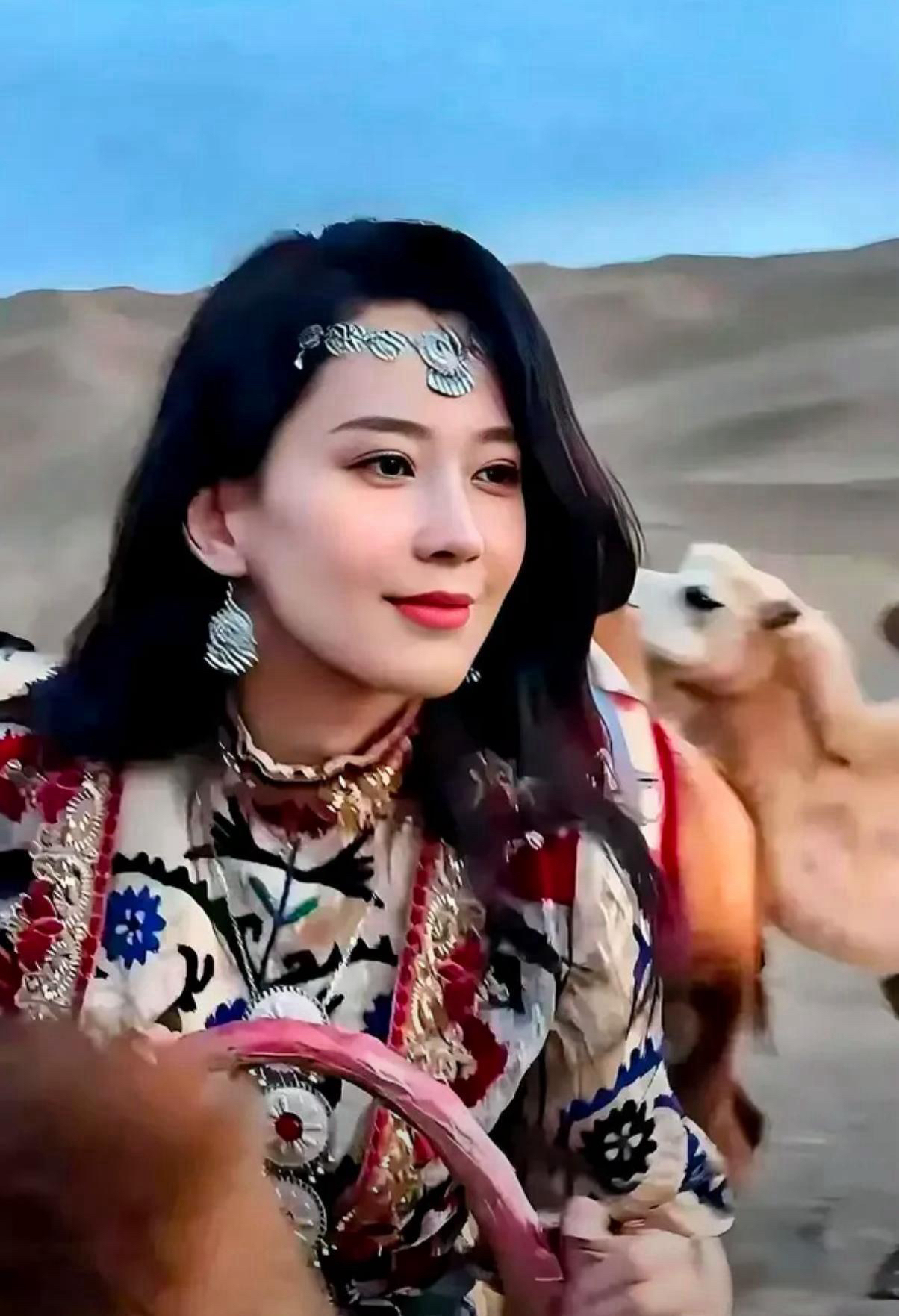 当时我离婚一年多了带着女儿在乌鲁木齐工作