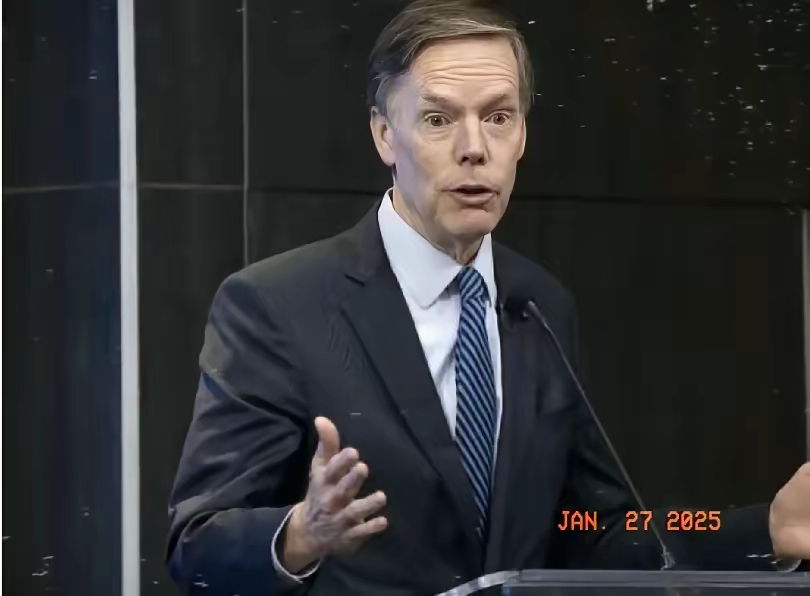 情报局局长威廉·伯恩斯(william burns)近日发表解密言论,认为新冠