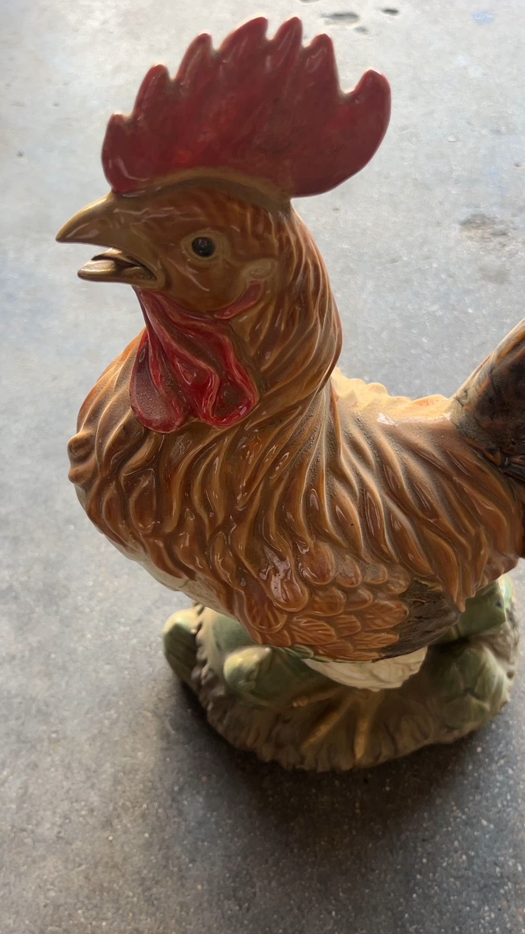 石湾瓷的大公鸡