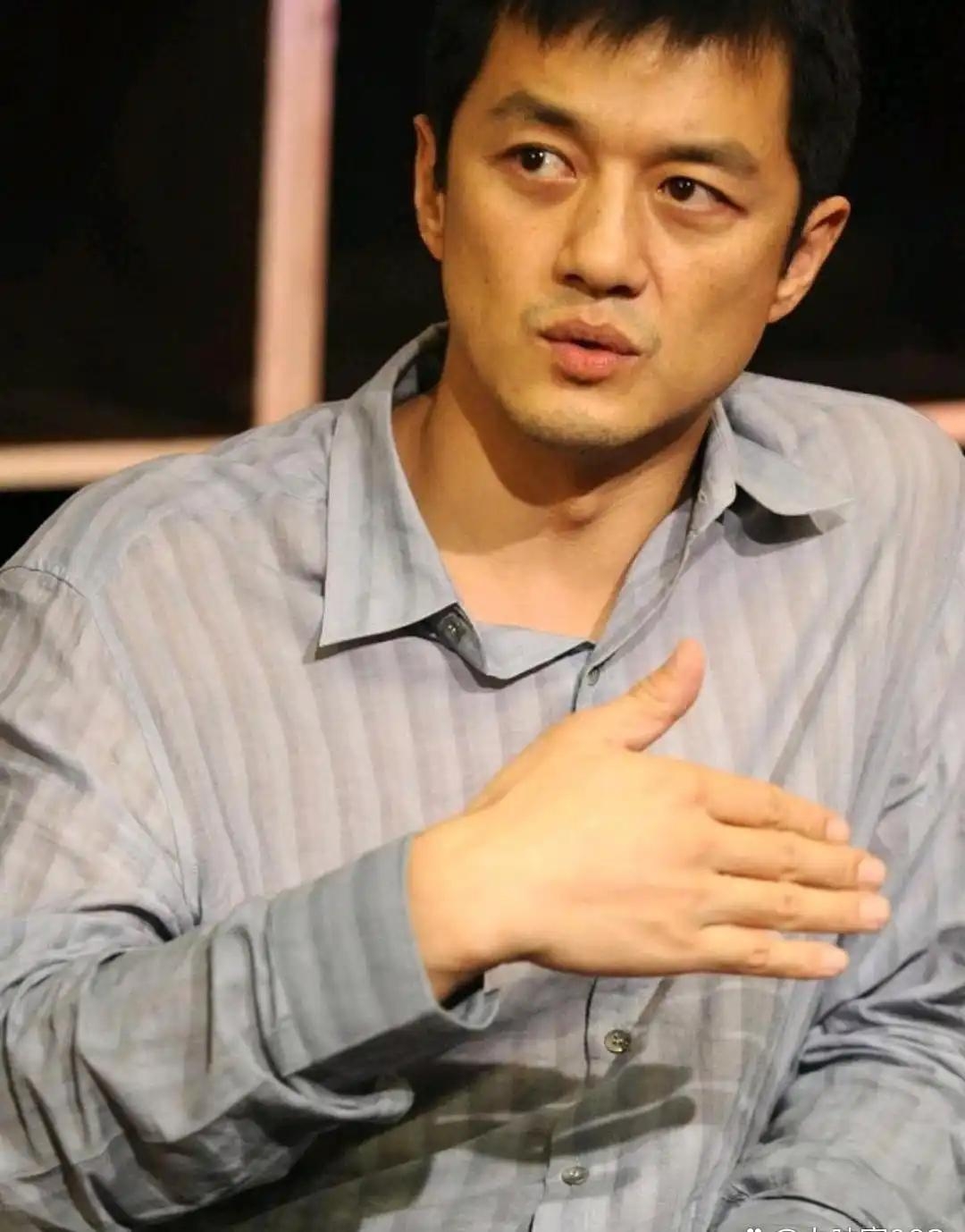 李亚鹏没卖房没哭穷女儿一出手债就少了一半