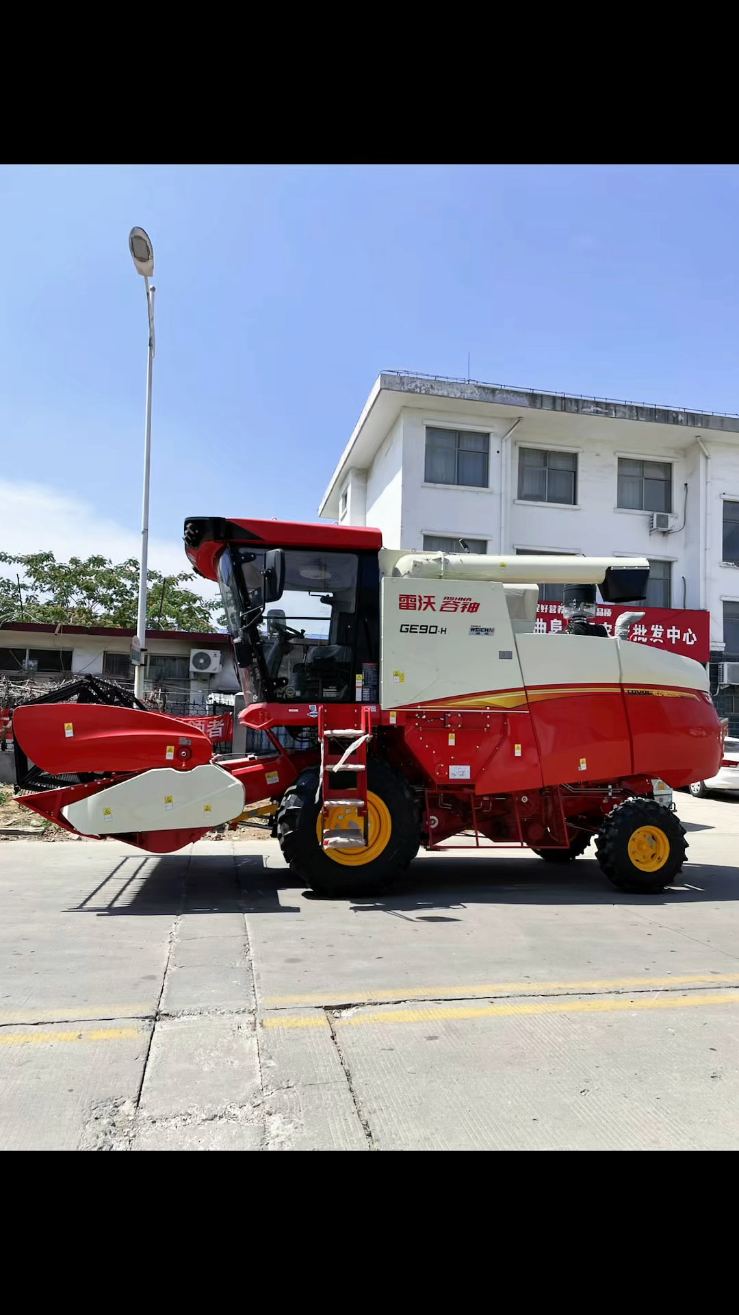 雷沃谷神ge90h小麦收割机