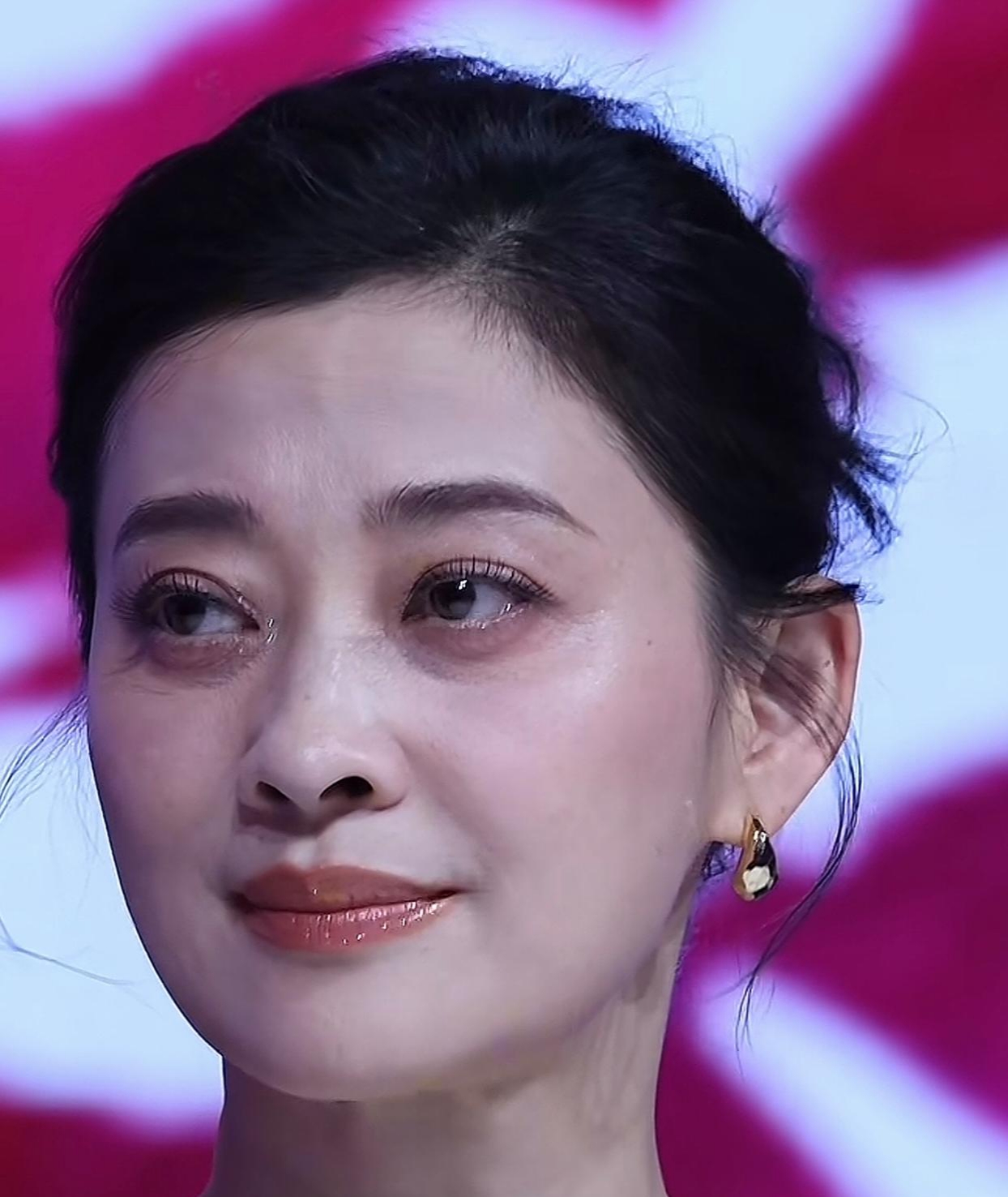 她就是梅婷,曾是很多男人心中"女神",与俞飞鸿,陈数,海清并称四大不