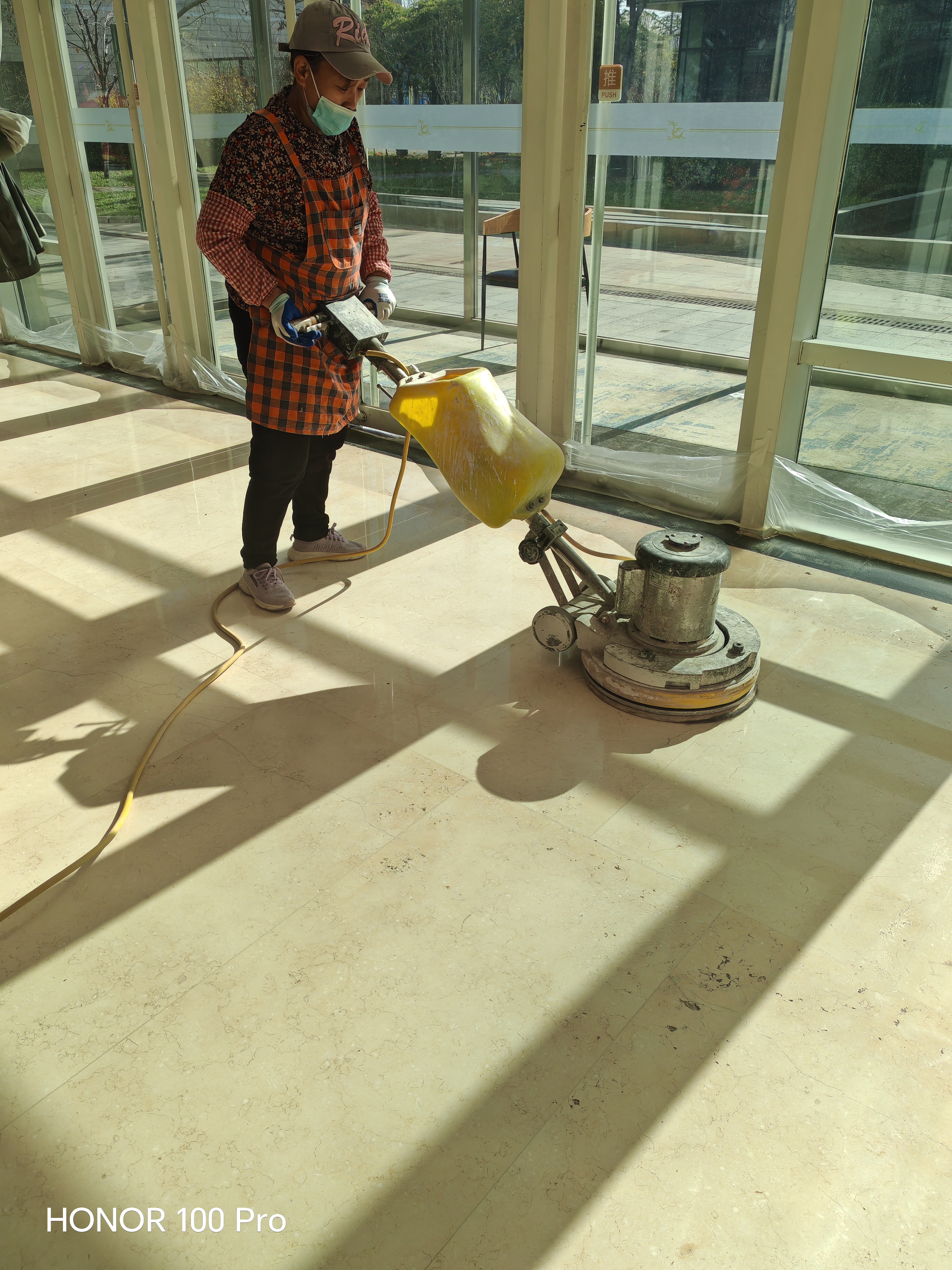 天津大理石结晶天津石材翻新结晶养护现场拍摄视频