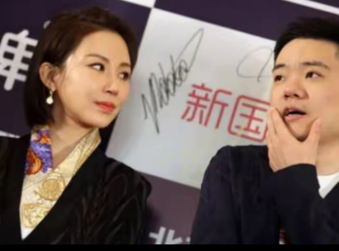 丁俊晖的妻子张元元:她不是富二代,见证了丈夫辉煌背后的眼泪!