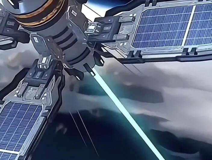 两个月后, 中国5颗高速激光钻石卫星,完成部署太空激光武器太空激忖