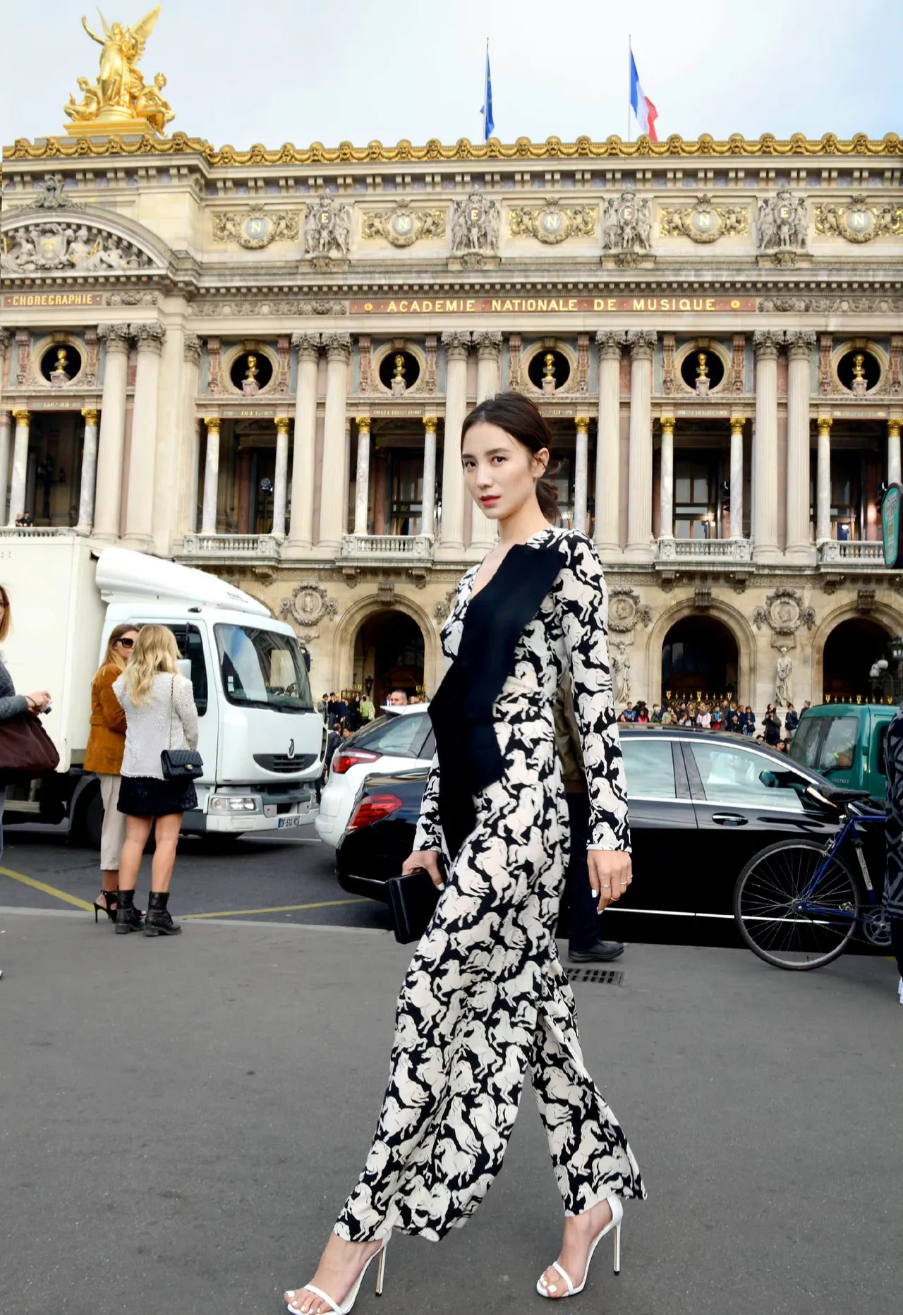 很喜欢她小宋佳身高体重