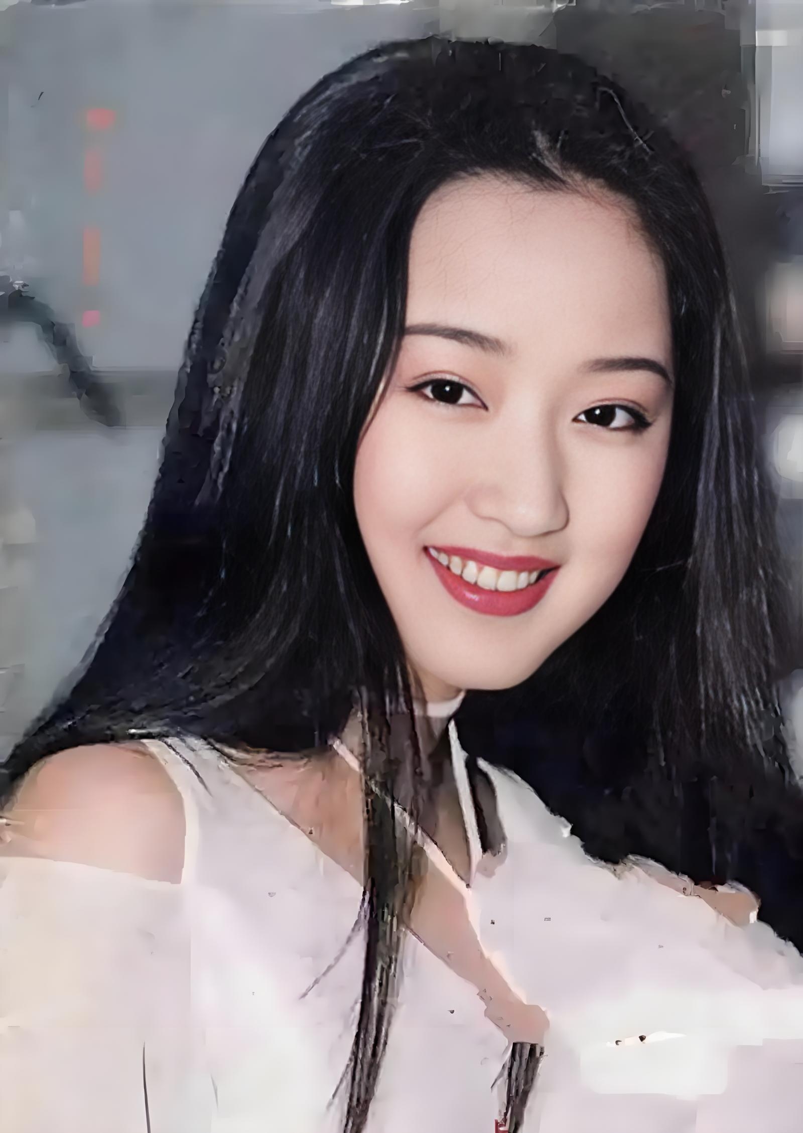 杨钰莹年轻时那模样,真叫一个漂亮!