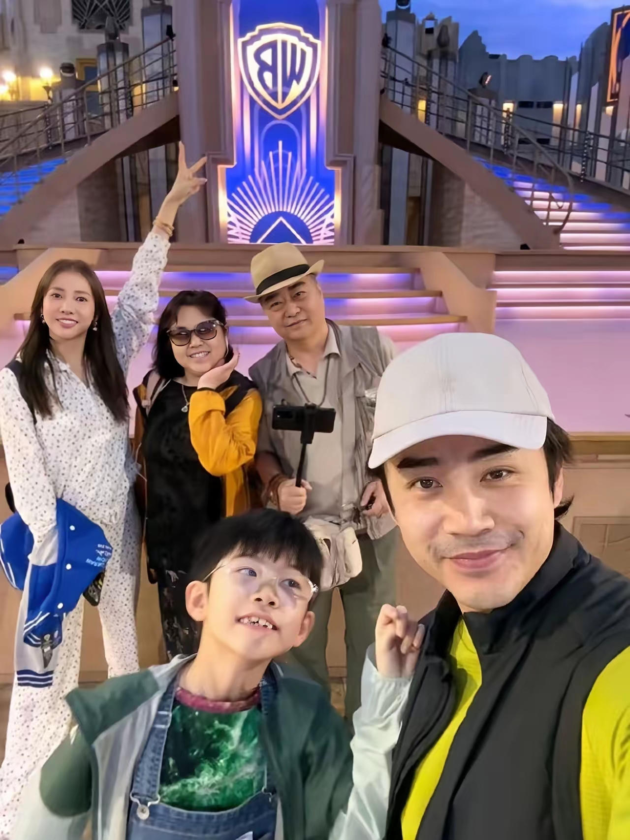 弦子和李茂夫妇 现在估计肠子也悔青了 不是因为吵架闹矛盾而是他俩