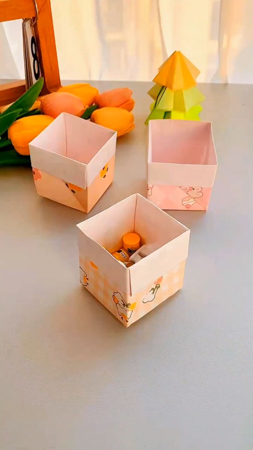 教你用纸折可爱的收纳盒