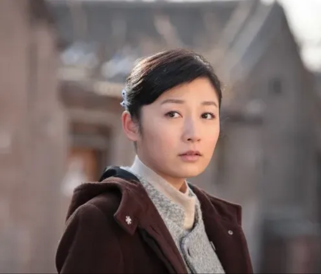 2,代乐乐主演《房前屋后》《无敌三脚猫》《你是我兄弟》等电视剧