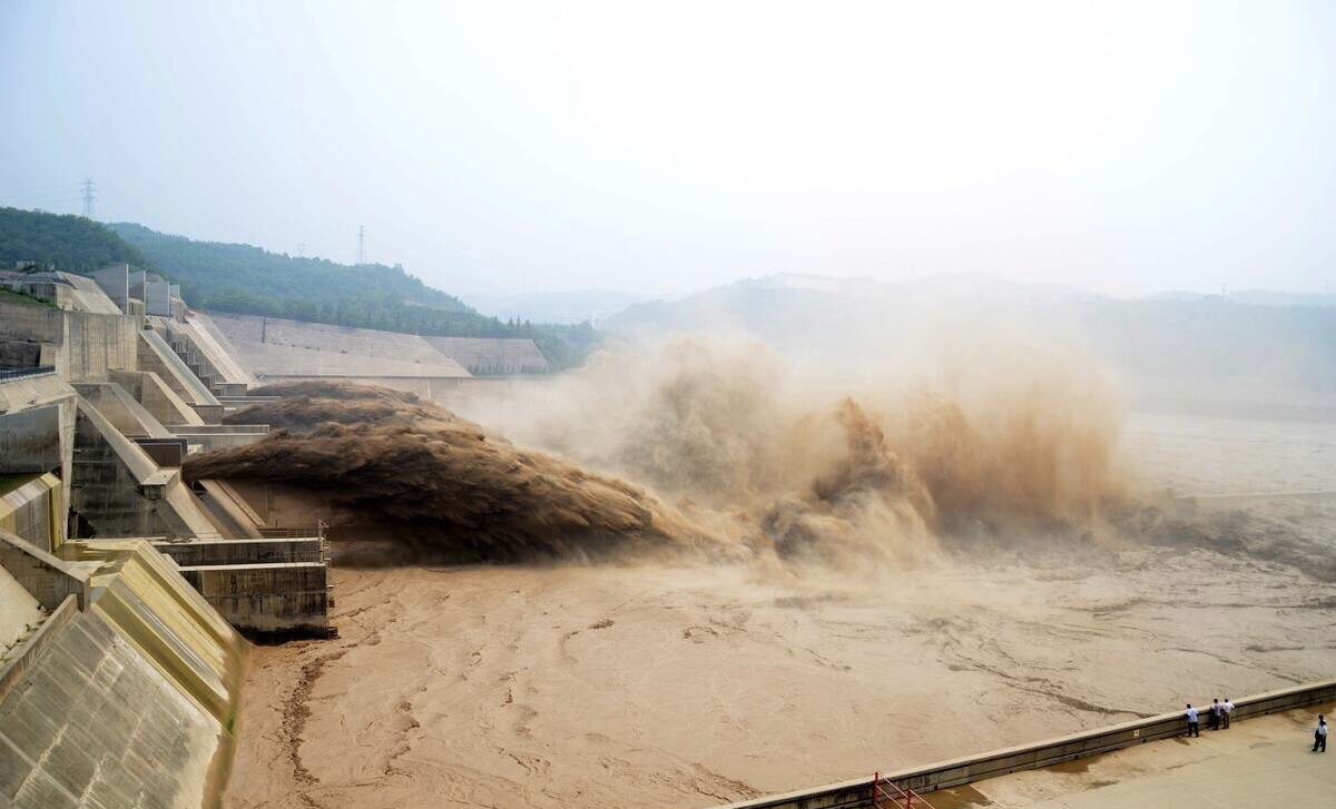 黄河小浪底水库被誉为"北方千岛湖",风景绝美,瀑布也有气势!