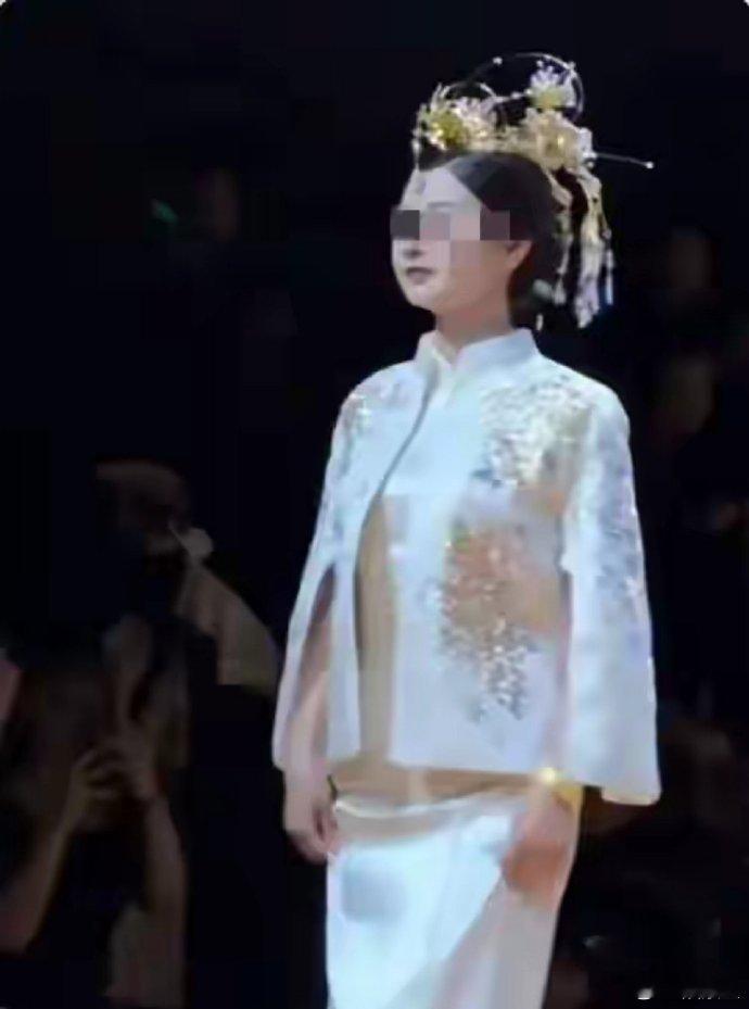 女运动员为什么平胸百科在线