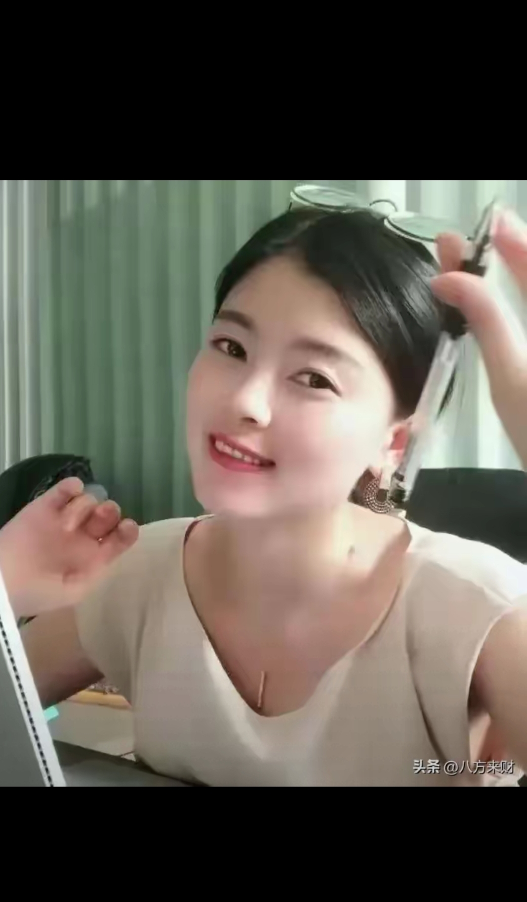 她是广东最美女首富!